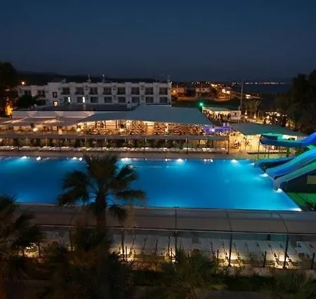 Corina Family Fun Club By Kispet Hm Ξενοδοχείο Ayvalı