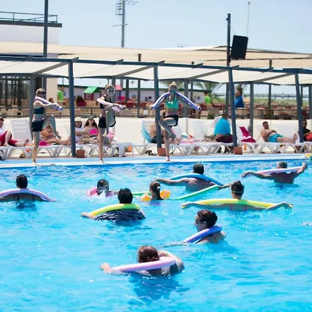 Corina Family Fun Club By Kispet Hm 호텔 Ayvalı